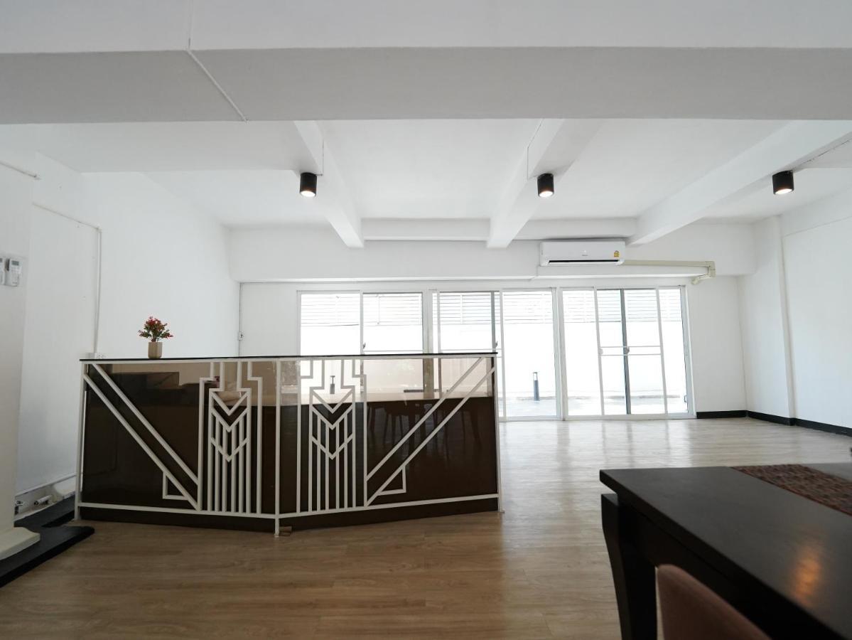 Roomquest It Square Don Mueang Airport Bangkok Luaran gambar